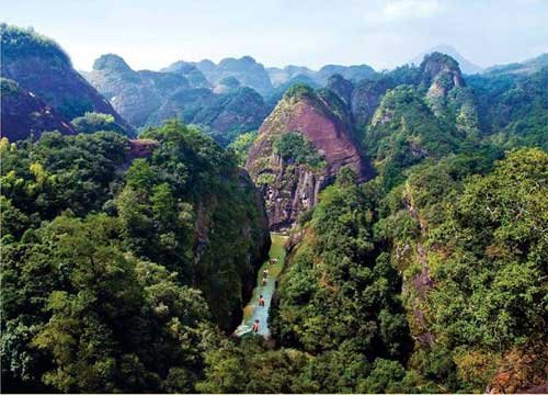 “中國丹霞”被正式列入《世界遺產名錄》